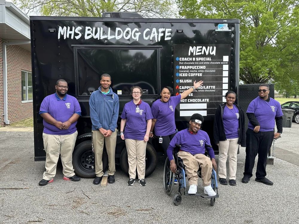 Bulldog Cafe Goes Mobile